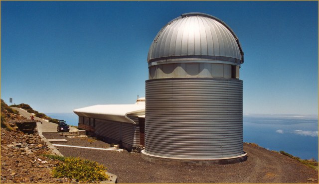 image mercator telescope on La Palma by Erik Bryssinck - 2005