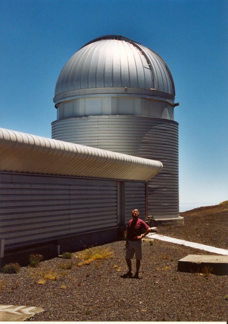 Erik Bryssinck at Mercator Telescope on La Palma in 2005